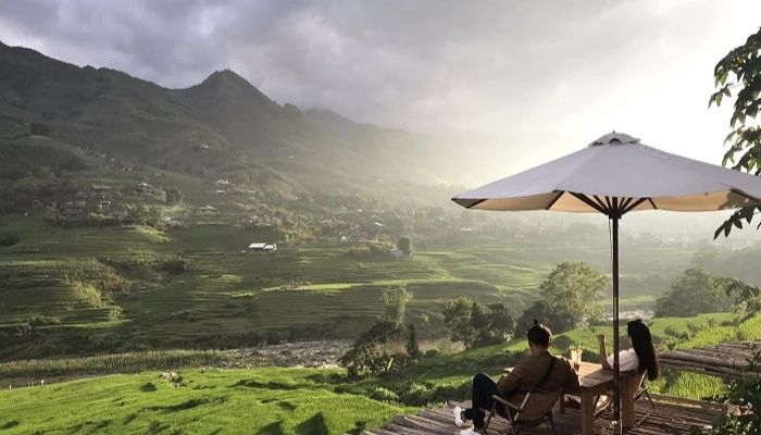 Tận hưởng không gian yên bình giữa núi rừng và mây trời SaPa